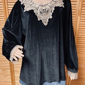 Women’s blouse black faux velveteen 3X party holidays formal Longsleeve